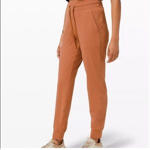 Lululemon Ready to Rulu 7/8 joggers